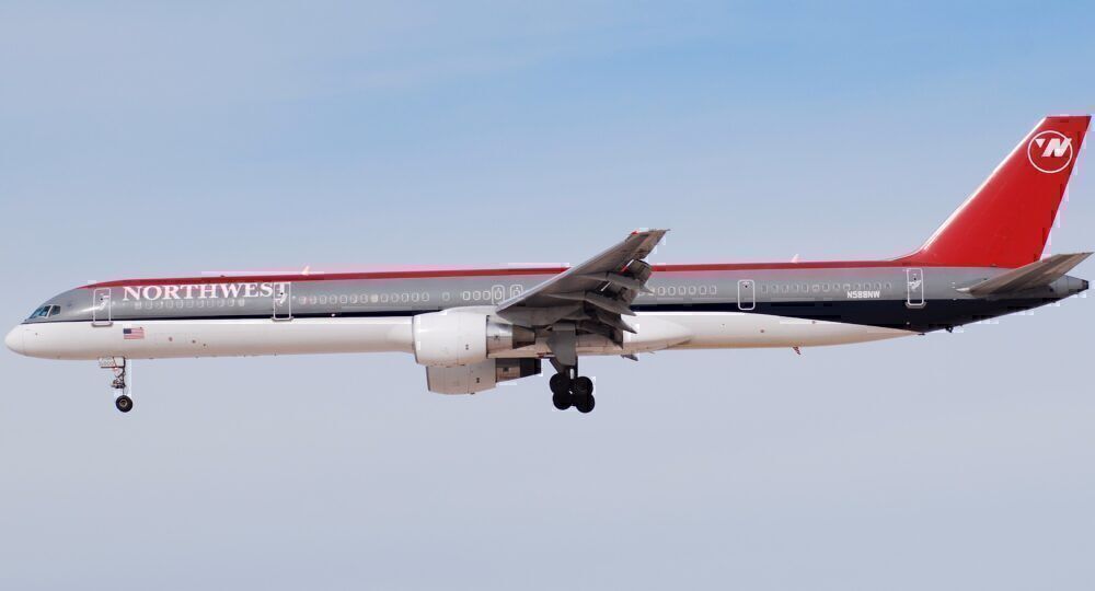 Northwest Airlines Boeing 757-300