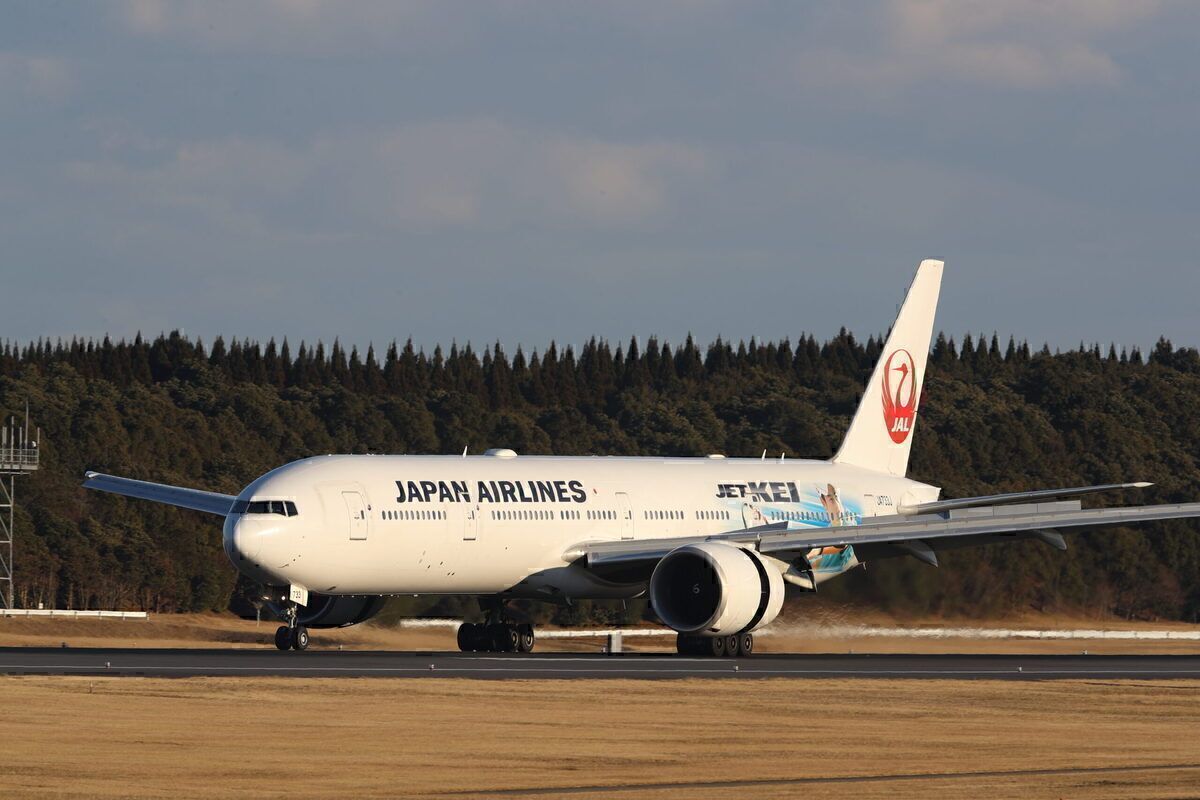Japan Airlines boeing 777