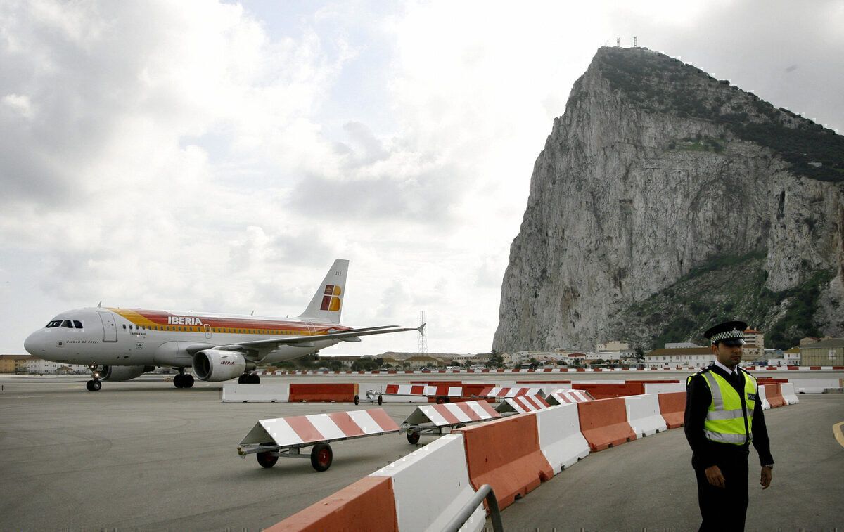 Gibraltar, Airlines, British Airways