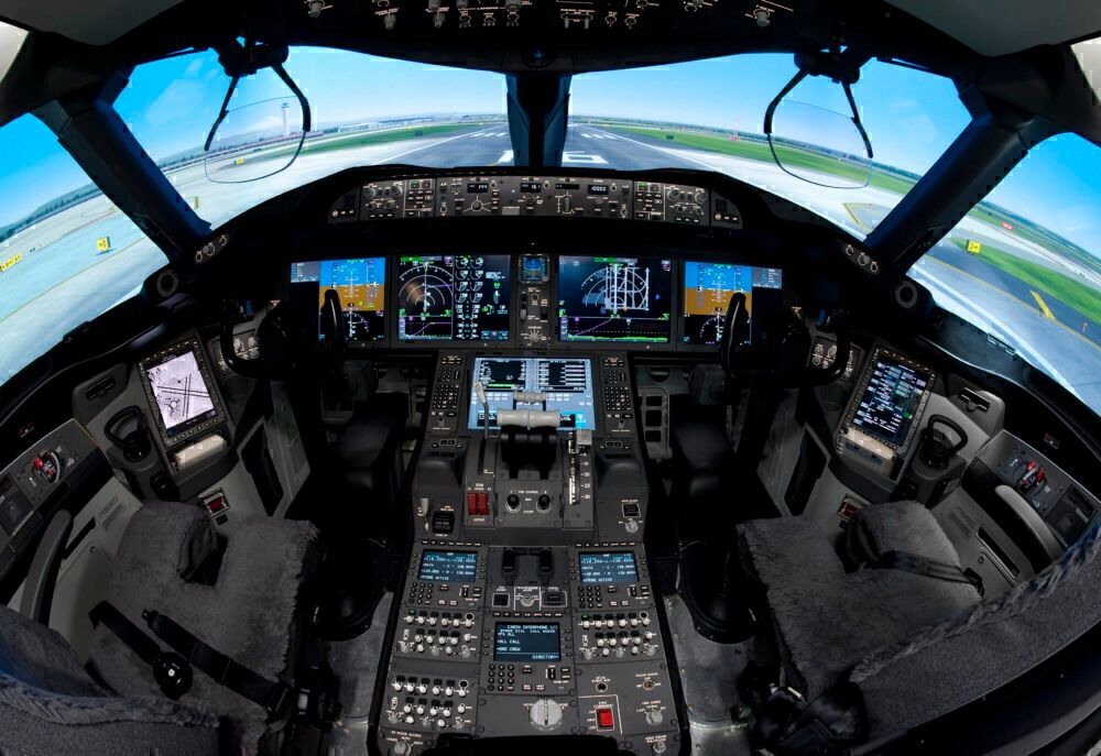 Boeing cockpit transponder