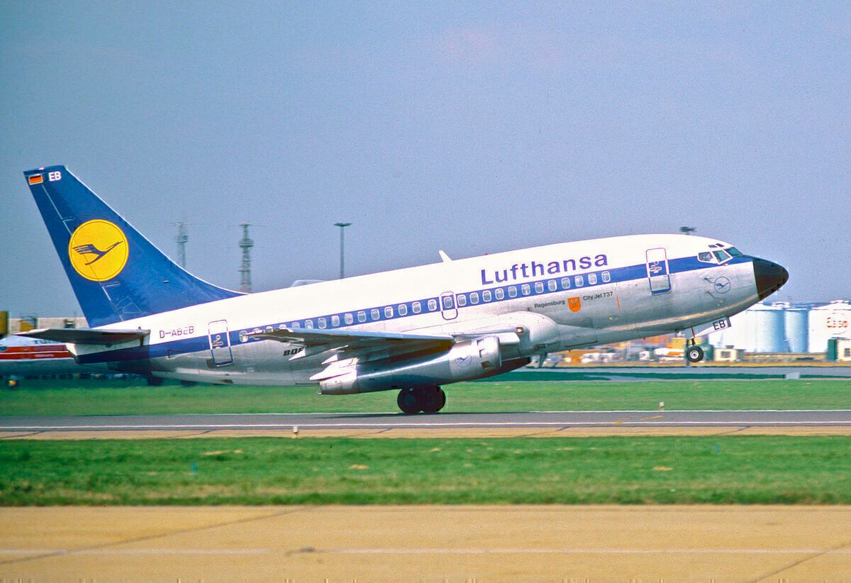 Lufthansa 737-100