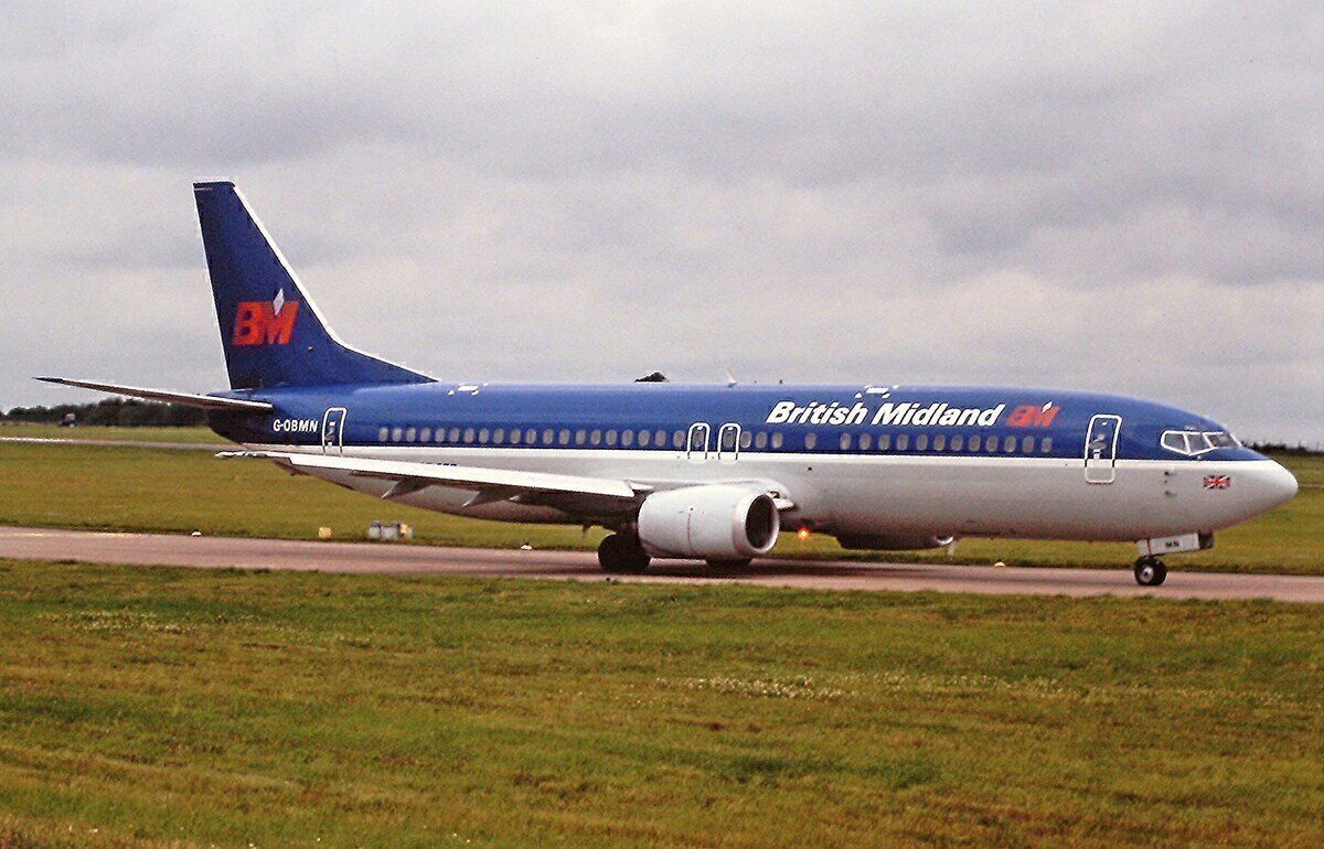 British Midland Boeing 737-400