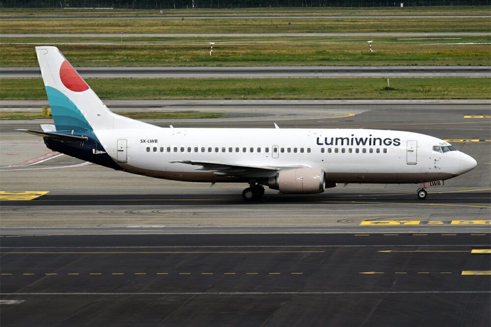 Lumiwings Boeing 737