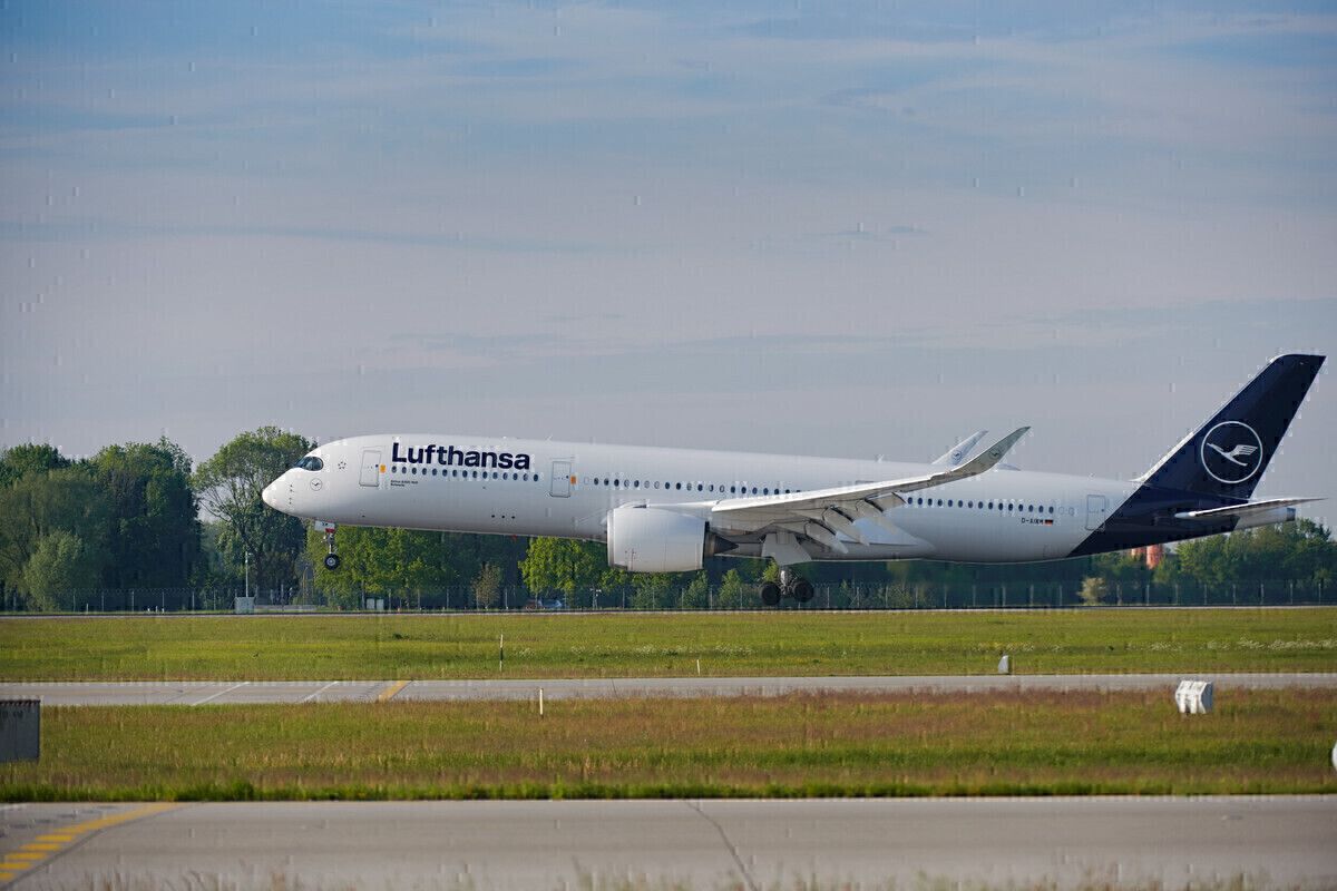 Lufthansa, Airbus A350-900, Falkland Islands
