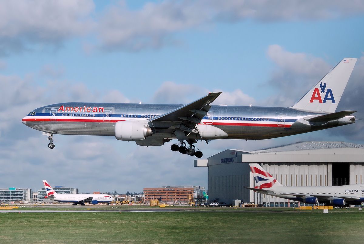 American Airlines Boeing 777 Old Livery London Heathrow