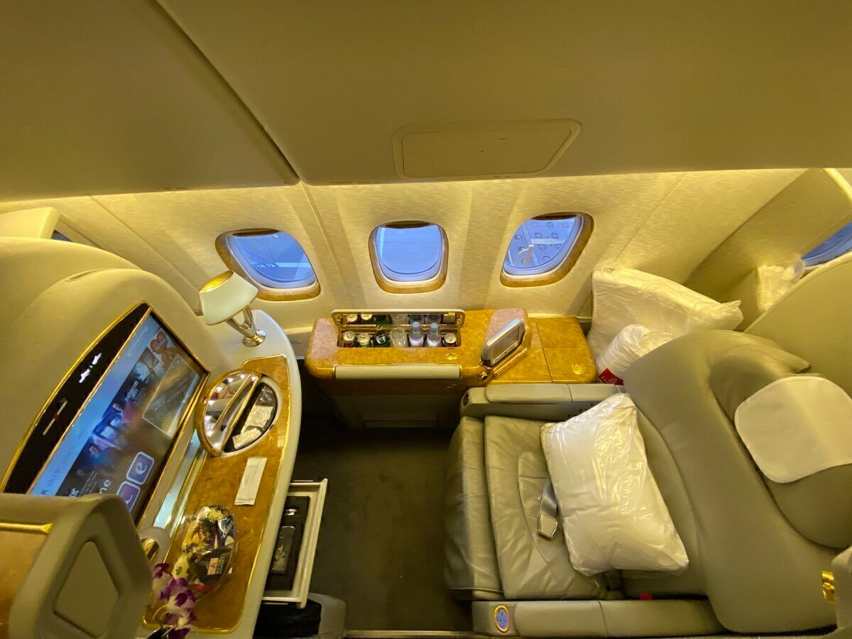 Emirates Boeing 777-300ER: A Full Cabin Tour