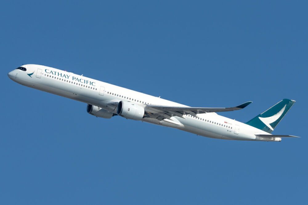 cathay pacific a350-1000