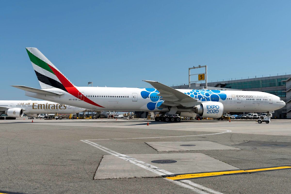 Emirates Begins Offering Pfizer Vaccine To Crew