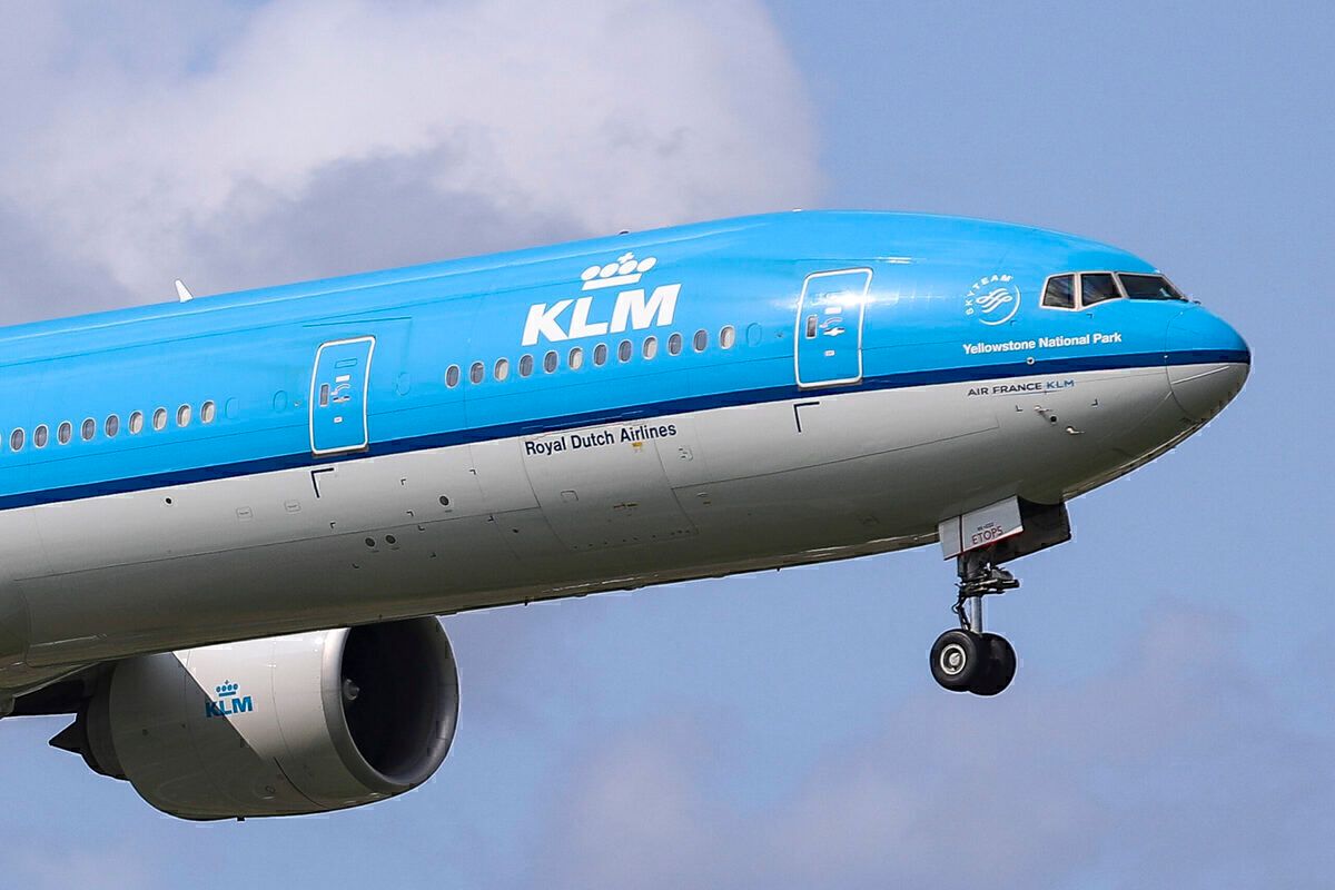 KLM 777-300