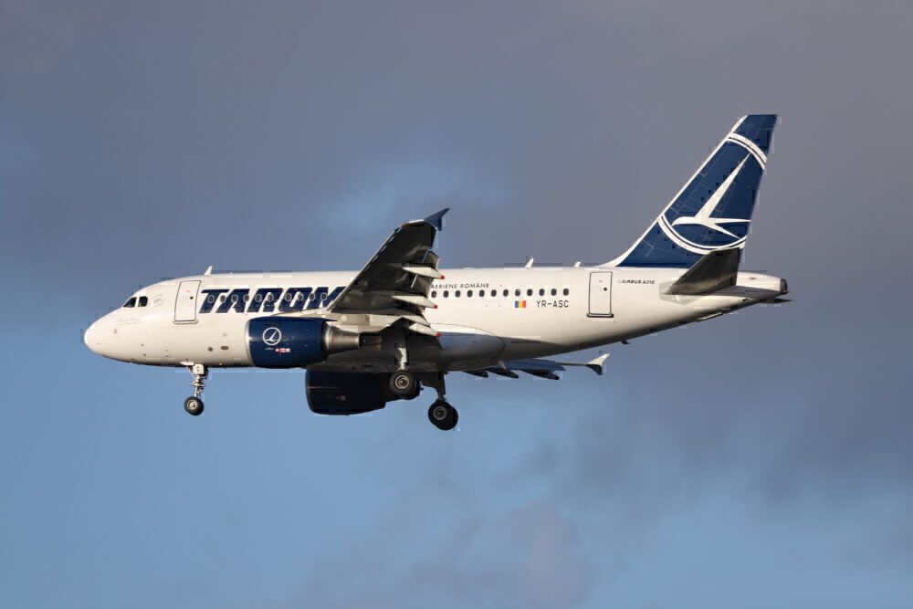 TAROM Airlines A318