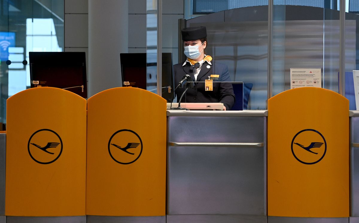Lufthansa, Cloth Masks, Banned