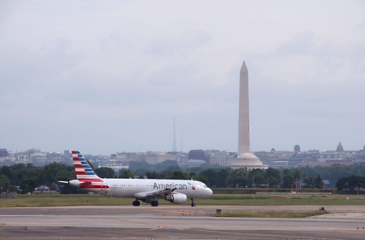 Ronald Reagan Washington National Airport American Airlines A320