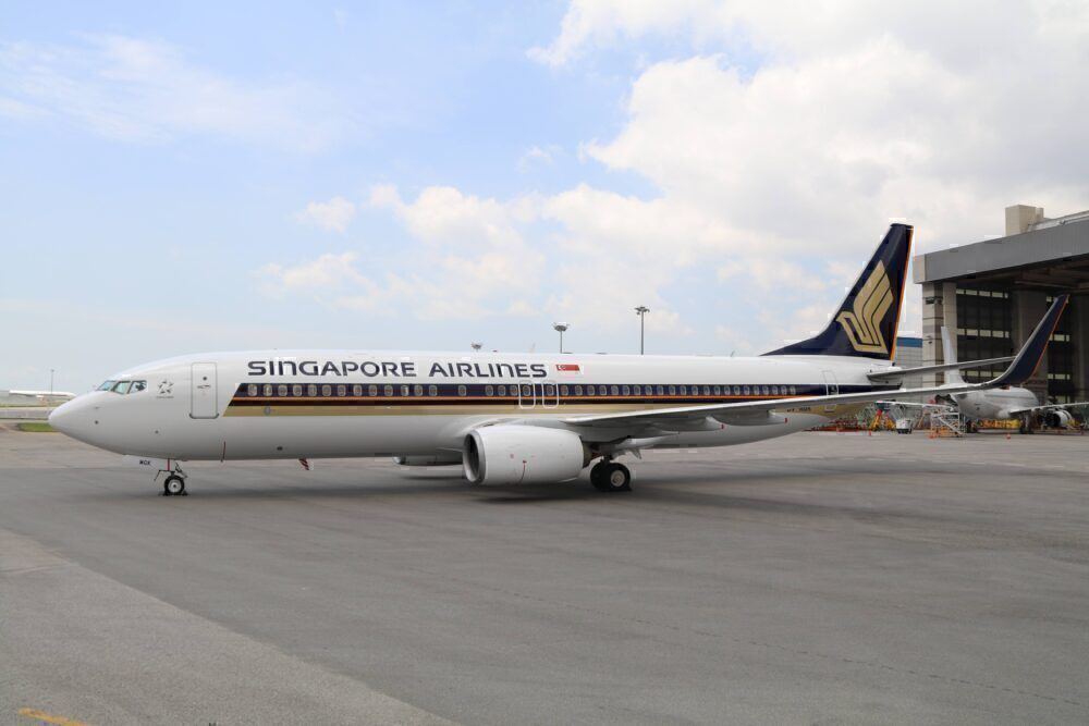 Singapore Airlines 737-800