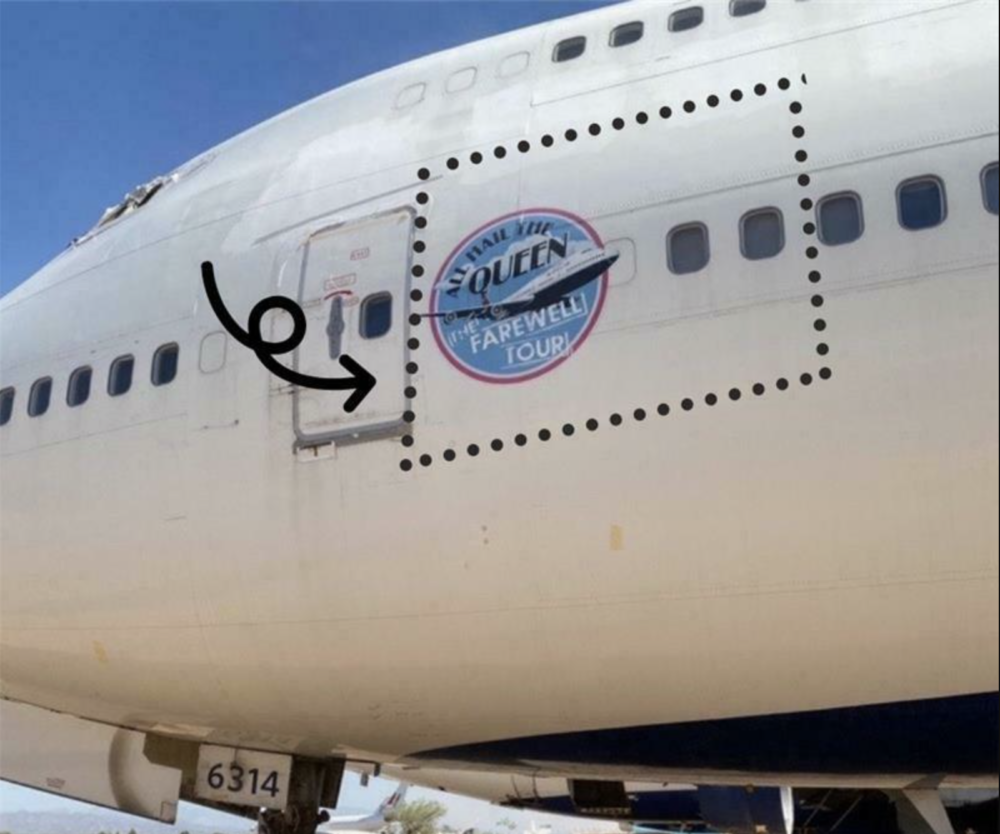 Farewell Tour 747 cutout
