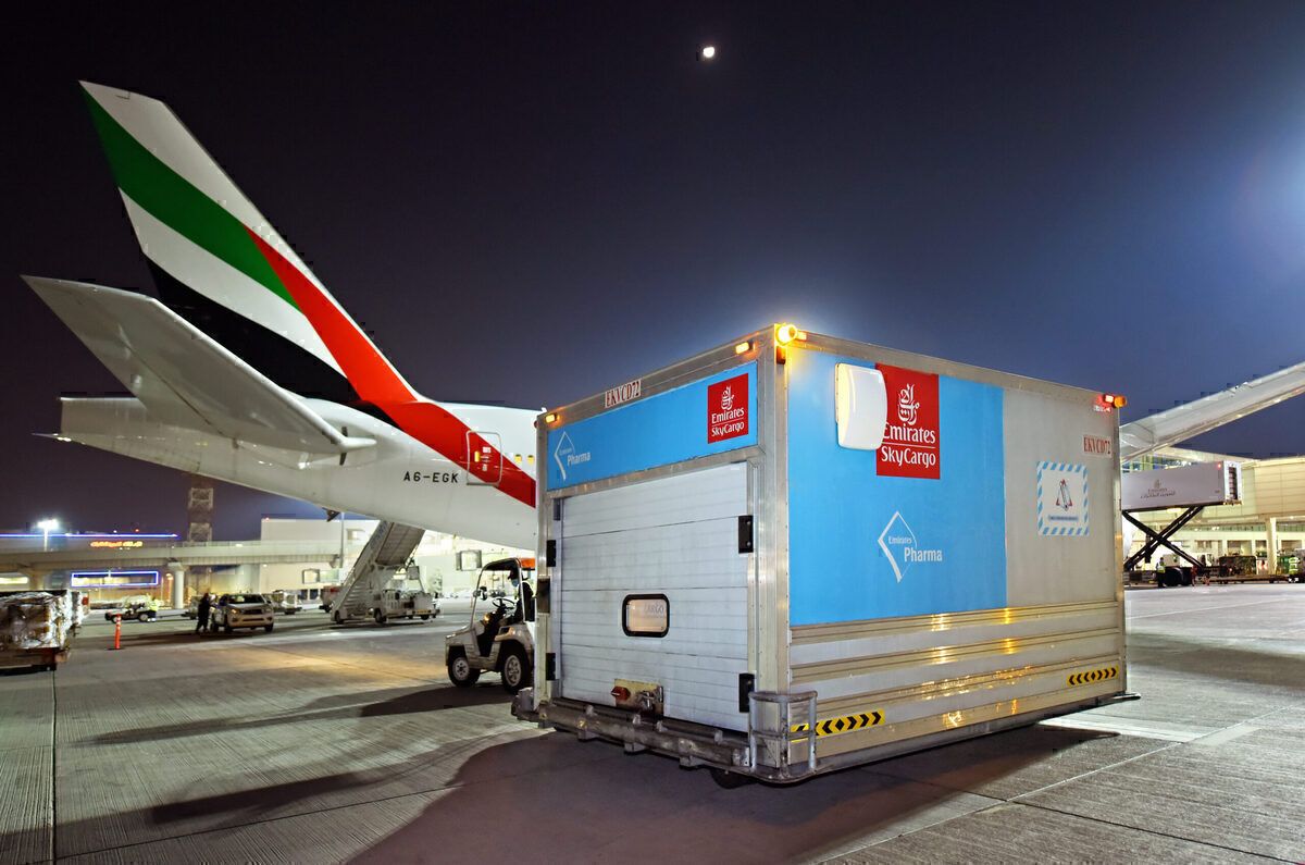 Emirates SkyCargo carrying vaccine
