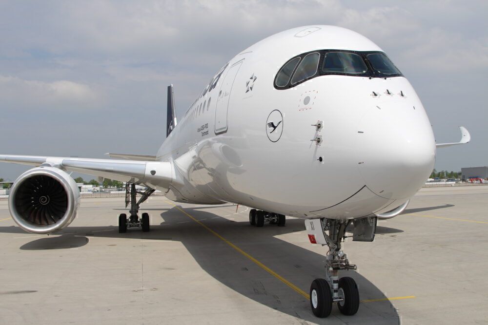 Lufthansa A350 Front
