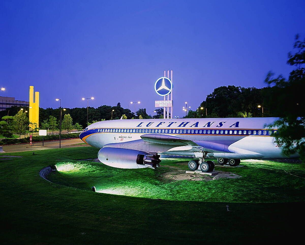 Lufthansa, Boeing 707, Auction