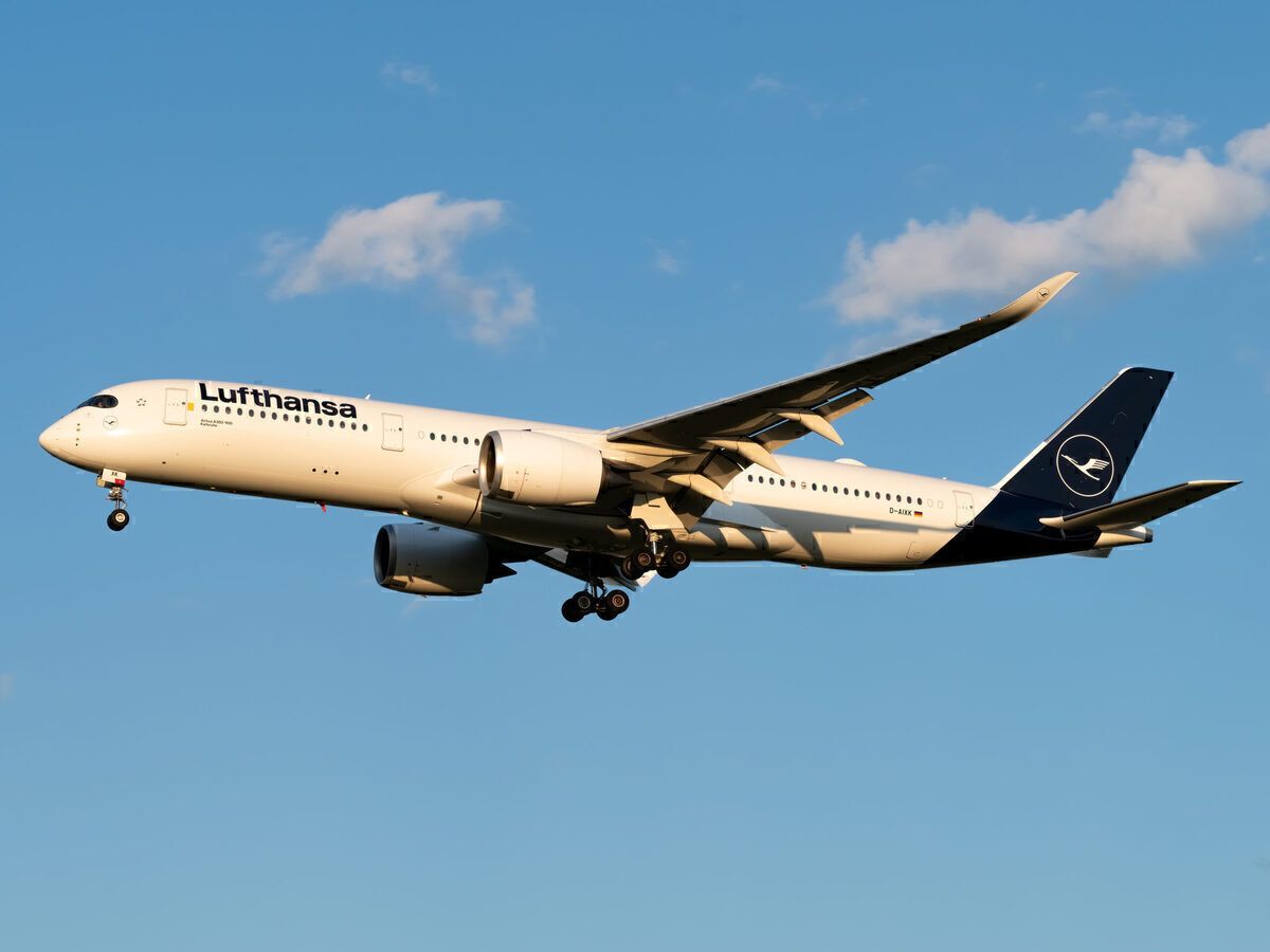 Lufthansa, First A350-900, Repaint