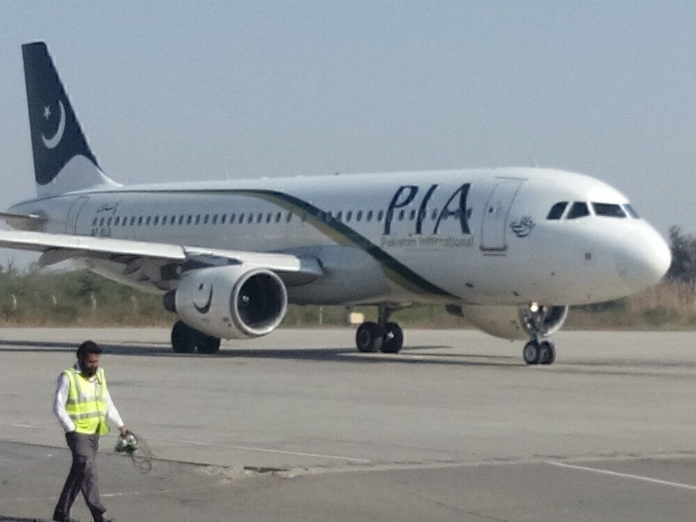 Pakistan International Airlines A320