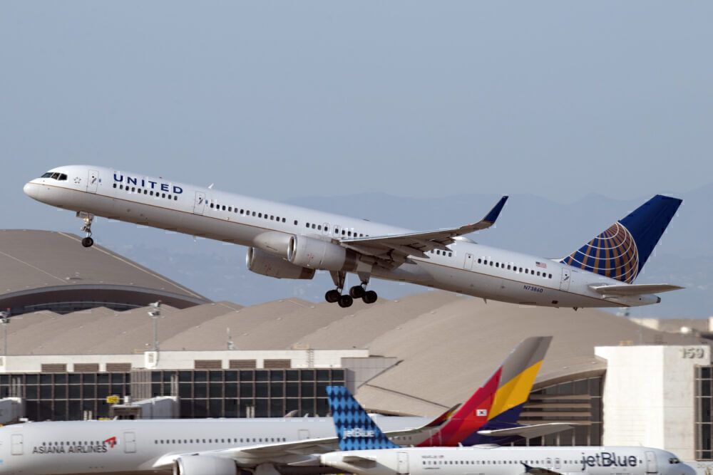 United Airlines Boeing 757-300