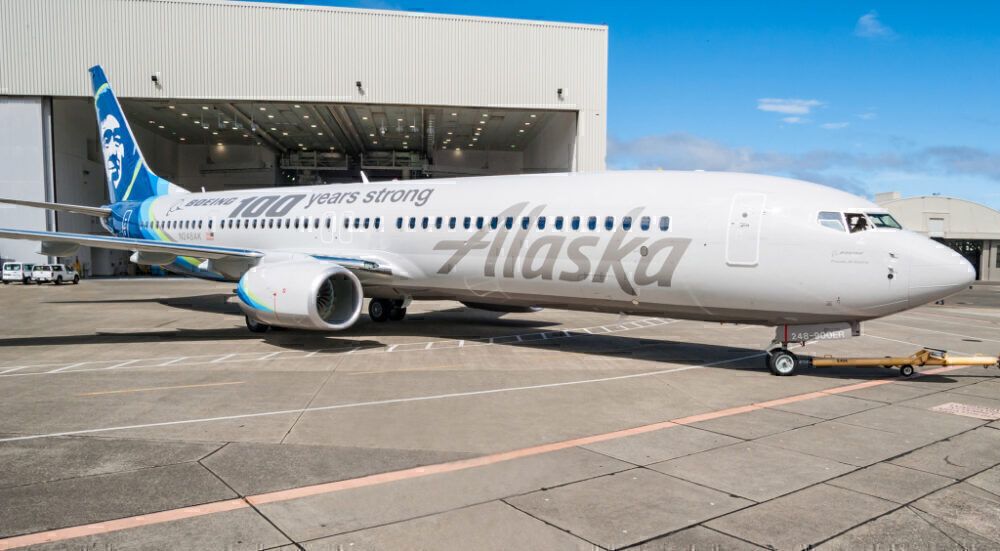 Alaska Airlines 737-900
