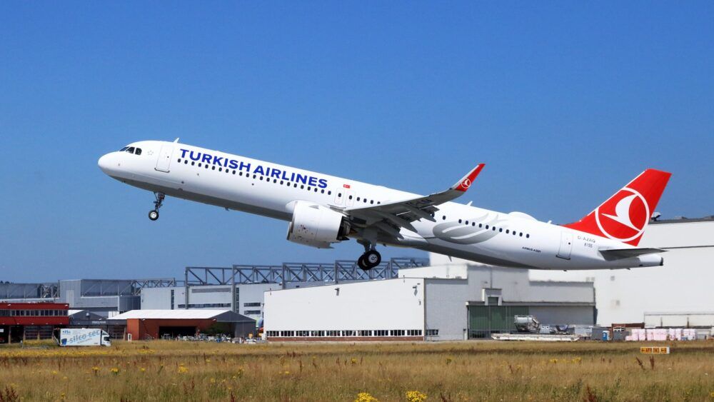 Turkish Airlines A321neo hard landing