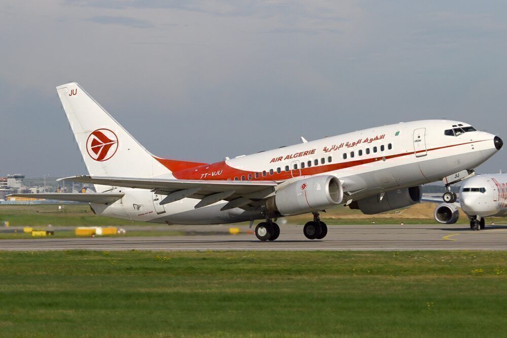 Air Algerie 737-600