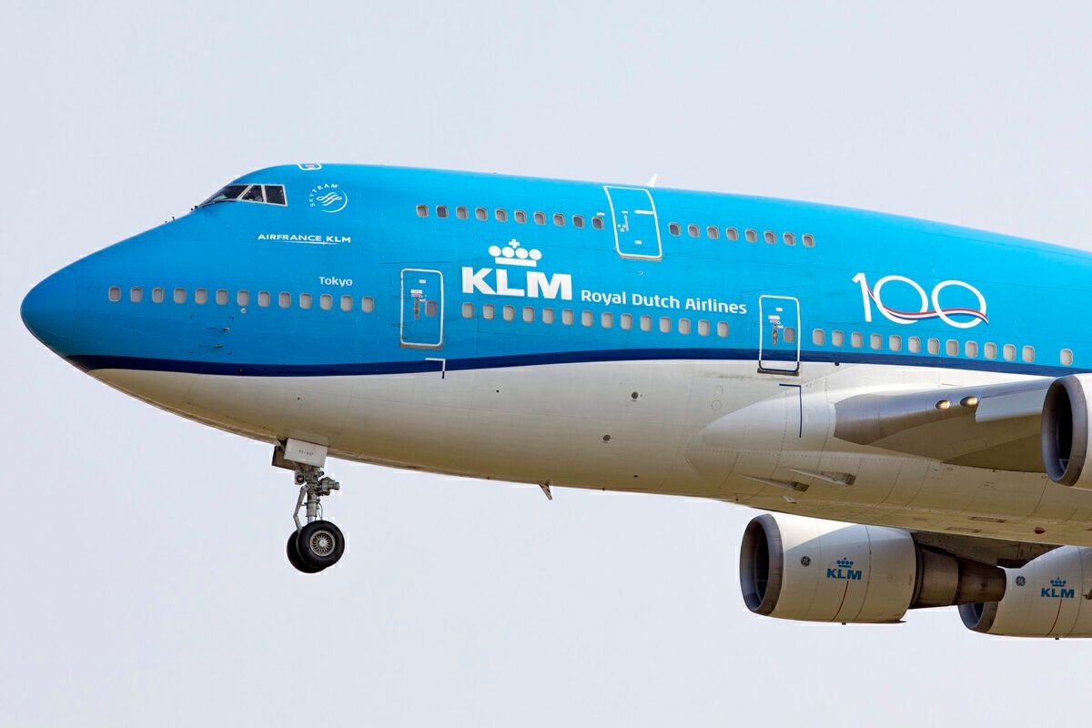 KLM 747-400M combi