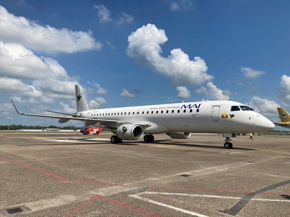 Myanmar-Airways-E190