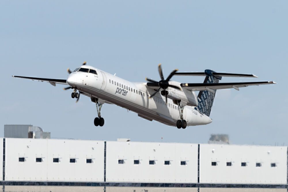 Porter Airlines Dash 8