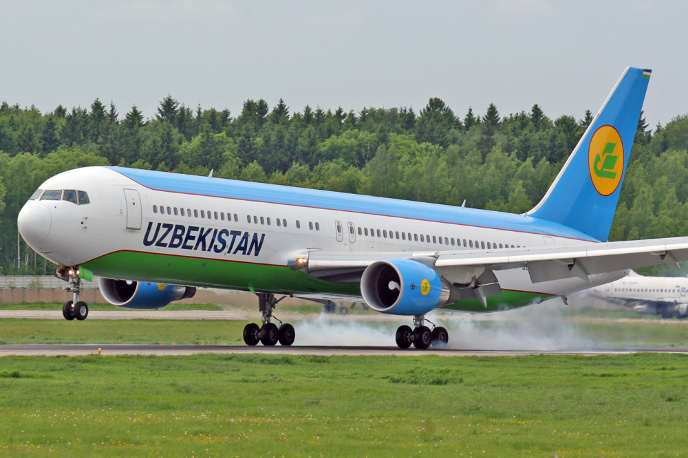Uzbekistan Airways 767
