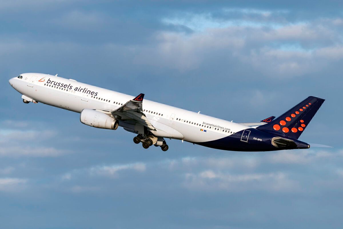 Brussels Airlines Airbus A330-342 OO-SFD