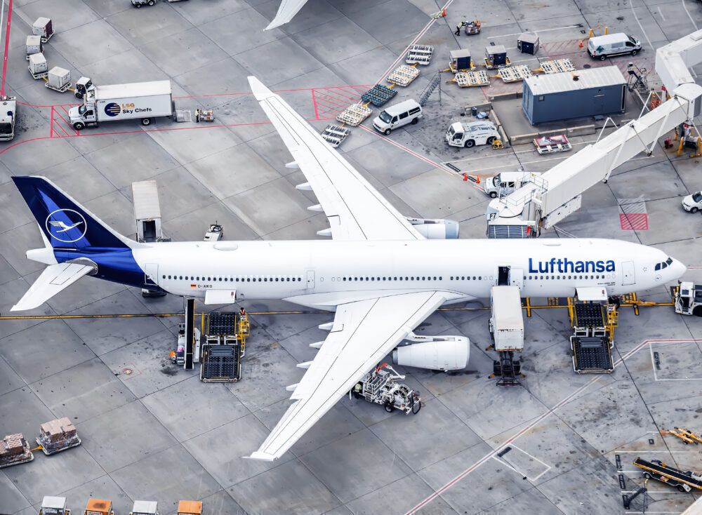 Lufthansa, Airbus A330, London Heathrow