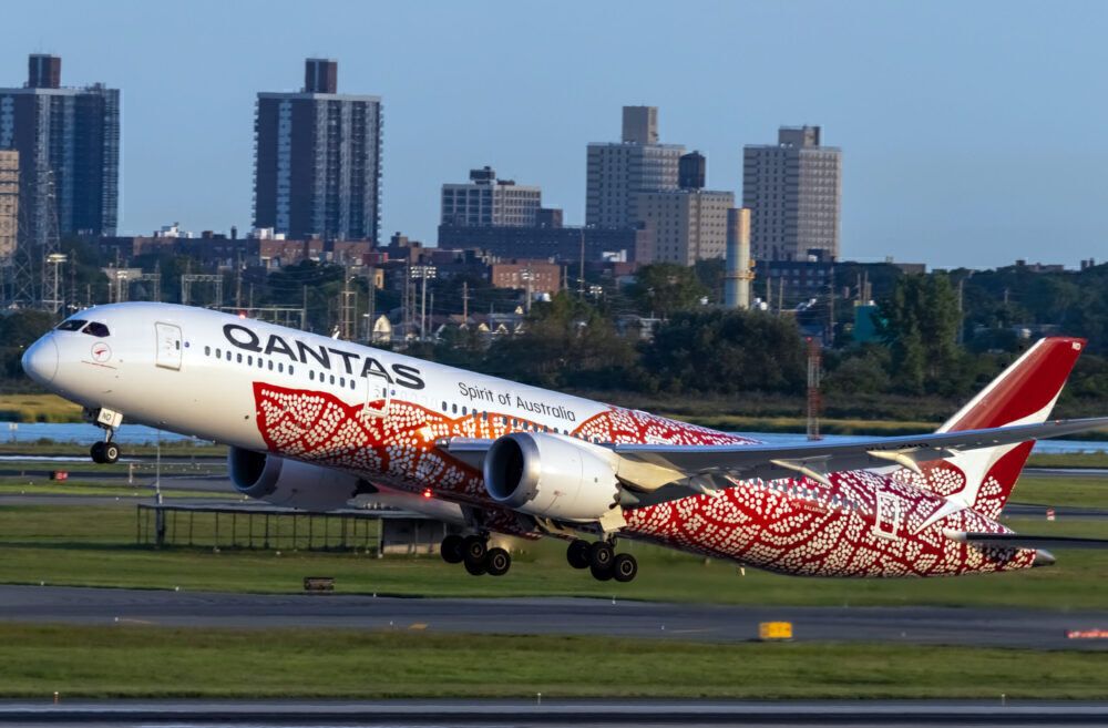 Qantas-International-Plans-slow-vaccine