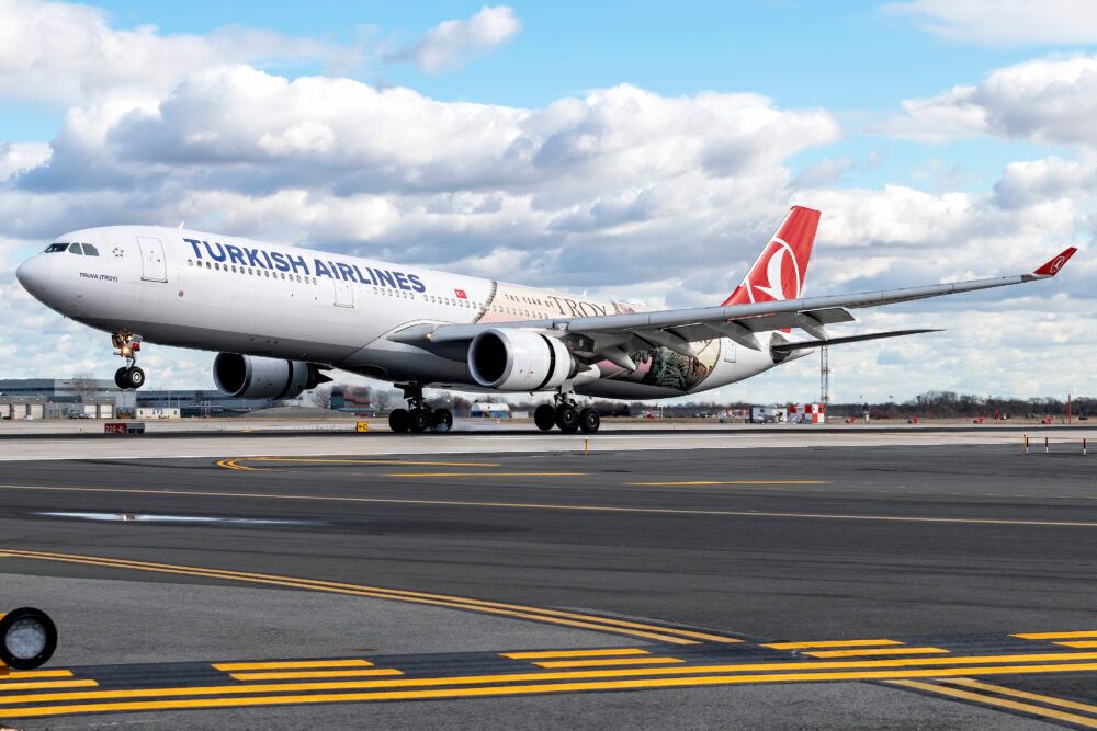 Turkish Airlines Airbus A330-303 TC-JOG