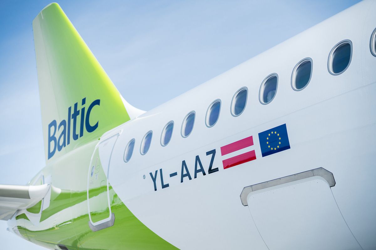 airBaltic Airbus A220-30