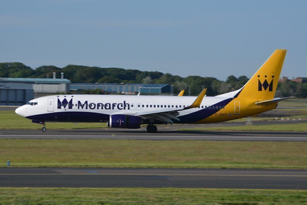 Monarch Boeing 737