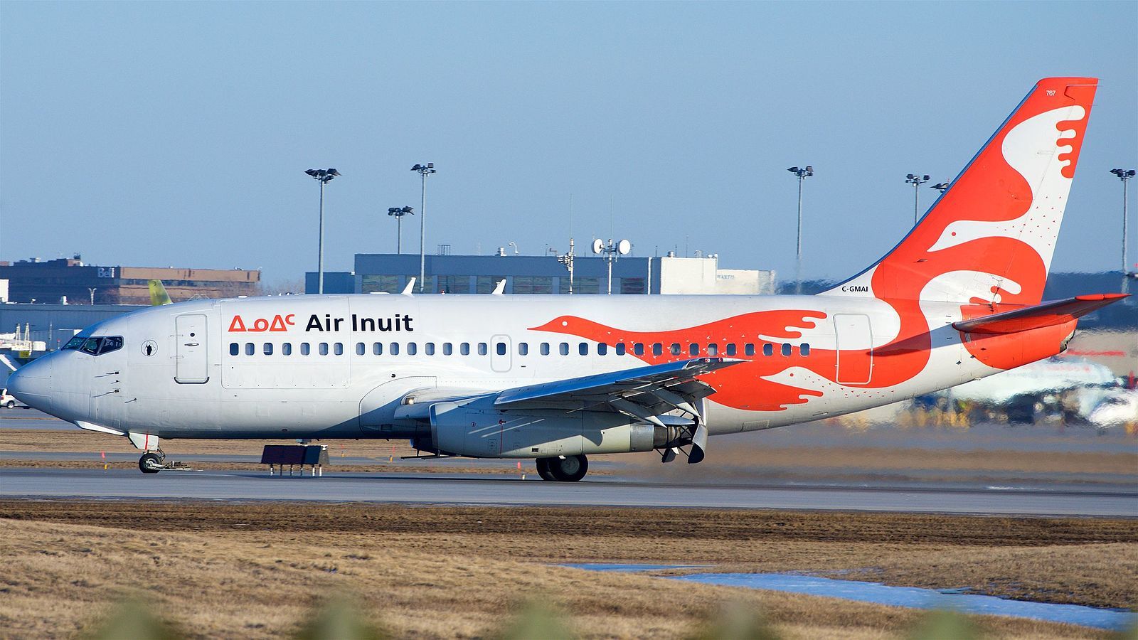Air Inuit 737 Combi