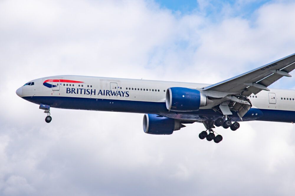 British Airways Boeing 777 landing at Heathrow