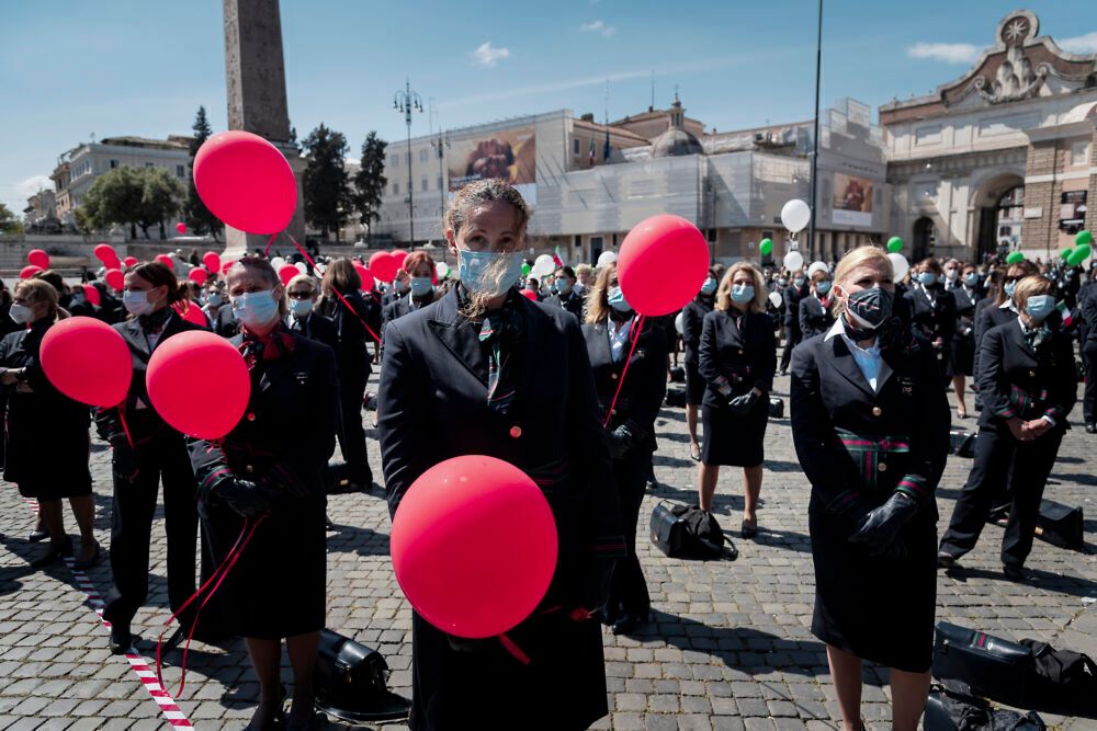 Alitalia staff demonstrating in Rome