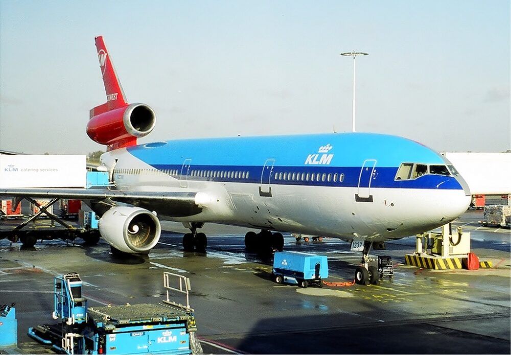 Northwest_Airlines-KLM_DC-10_hybrid_livery_Spijkers