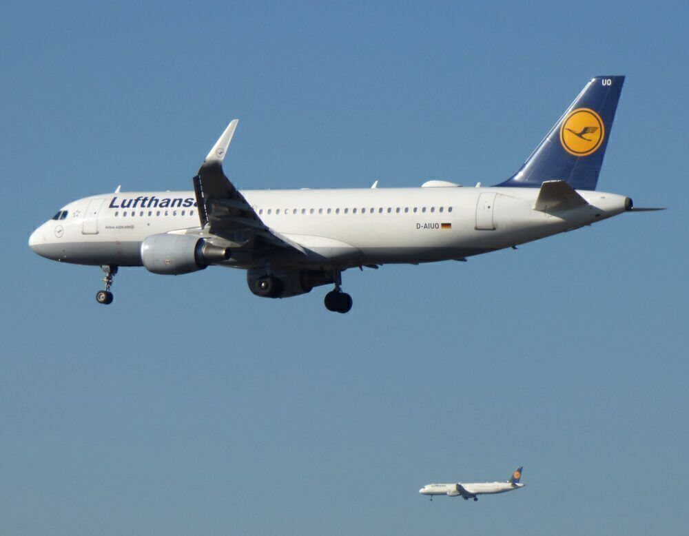 Lufthansa Parallel Landing Frankfurt