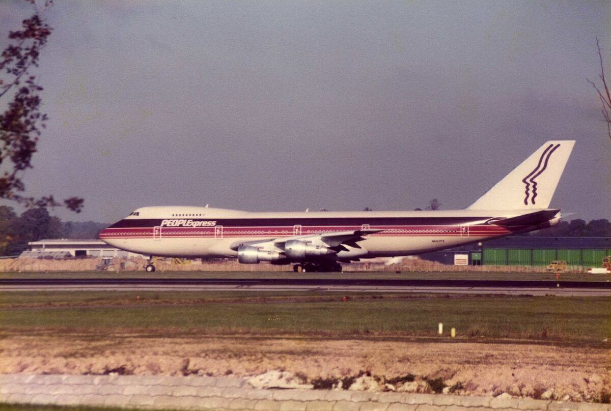 People Express_Boeing 747 N602PE