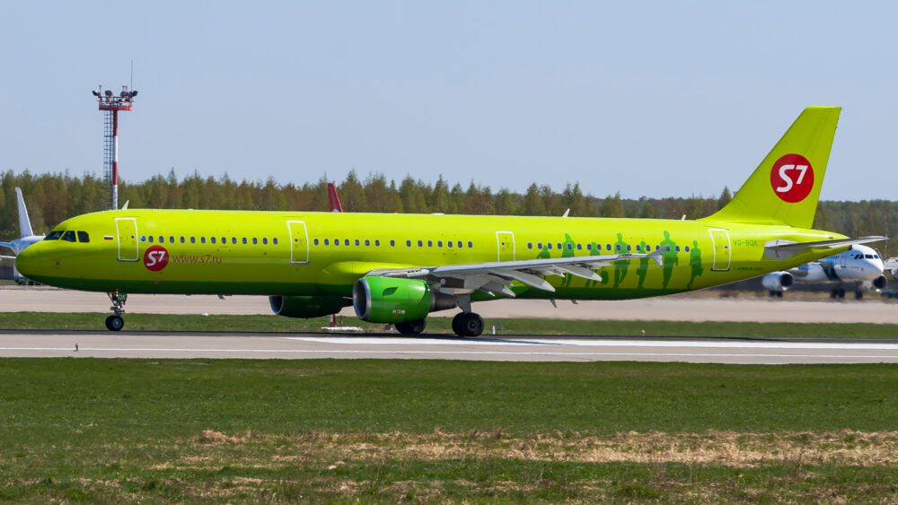 S7 Airlines Airbus A321-200