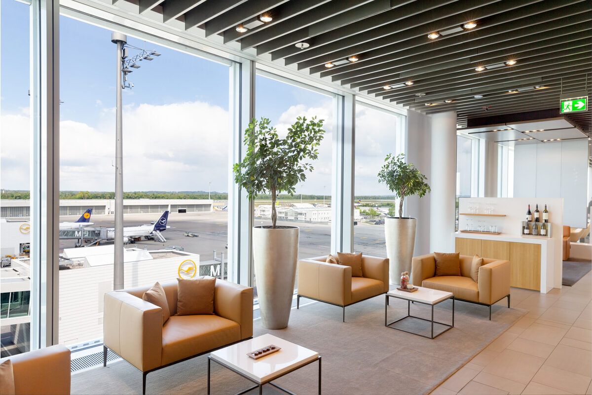Lufthansa, Lounges, Paid Access