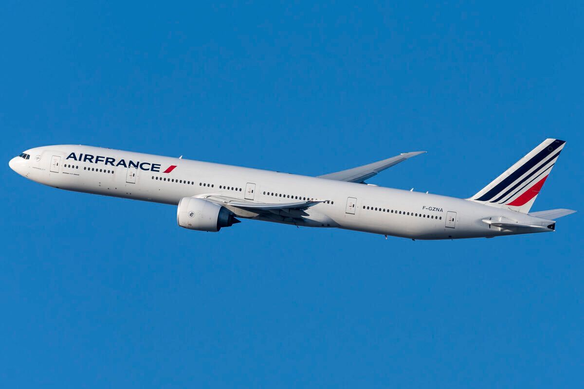 Air France Boeing 777 Returns To Beijing After Overpressure In AC Pipe