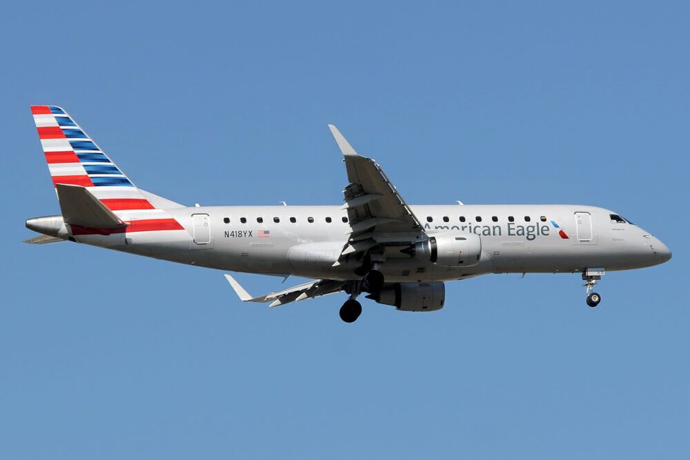 /wordpress/wp-content/uploads/2021/06/American_Eagle_Republic_Airlines_Embraer_175_on_finals_at_EWR-1000x667.jpg