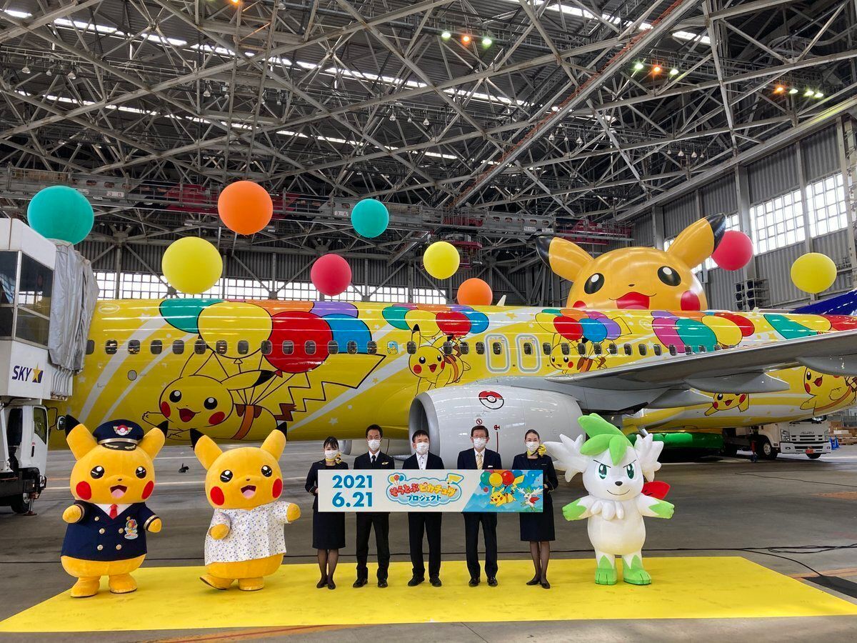 Skymark Airlines Pikachu 737