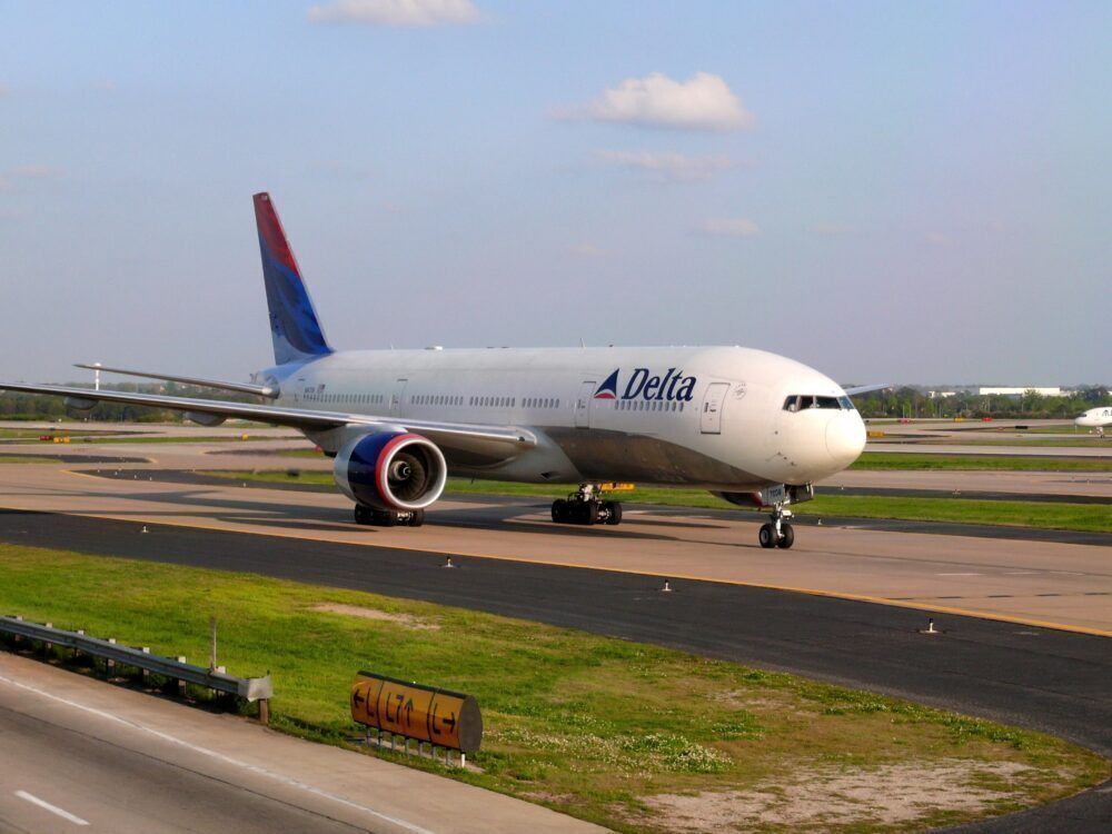Delta 777-200