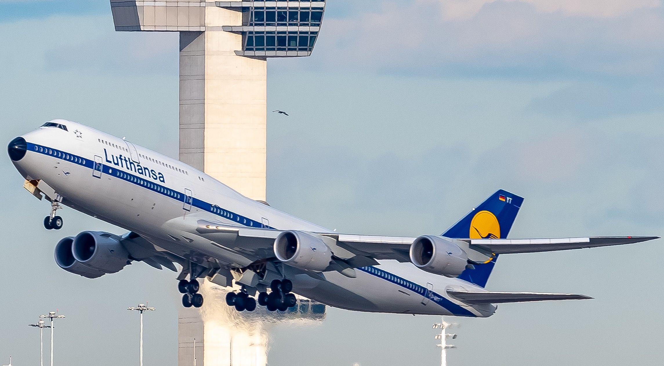 Which Airlines Still Have Passenger Boeing 747s?